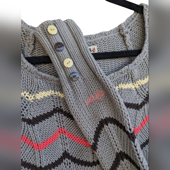 Volcom Brand Knit Sweater with Button Sleeves Super Soft Cotton Women's Size Med - Picture 10 of 15